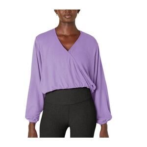 BEYOND YOGA Size Medium Wrapped Up Pullover